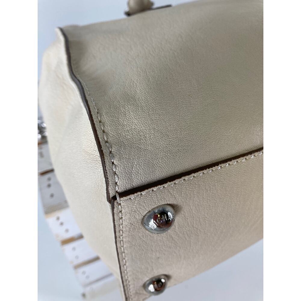 MICHAEL KORS HAMILTON LARGE IVORY LEATHER SHOULDER BAG - Picture 13 of 16